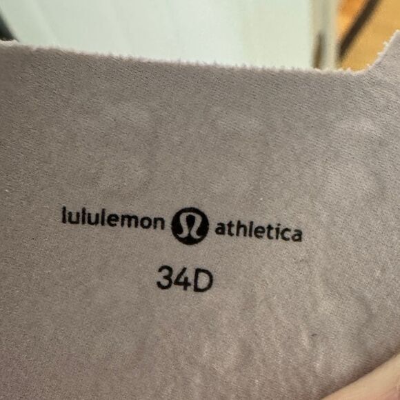 Lululemon Cross Chill Bra 34D Light Beige Wireless Sculpted Crossback- EUC! - Picture 5 of 9